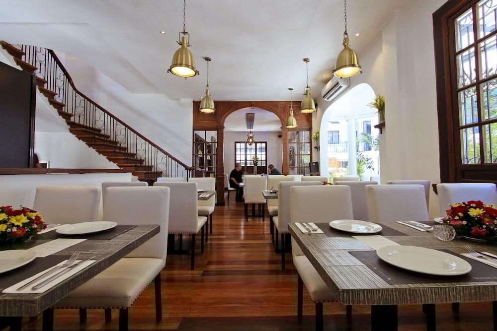 The Bourke Hotel Davao City Eksteriør bilde